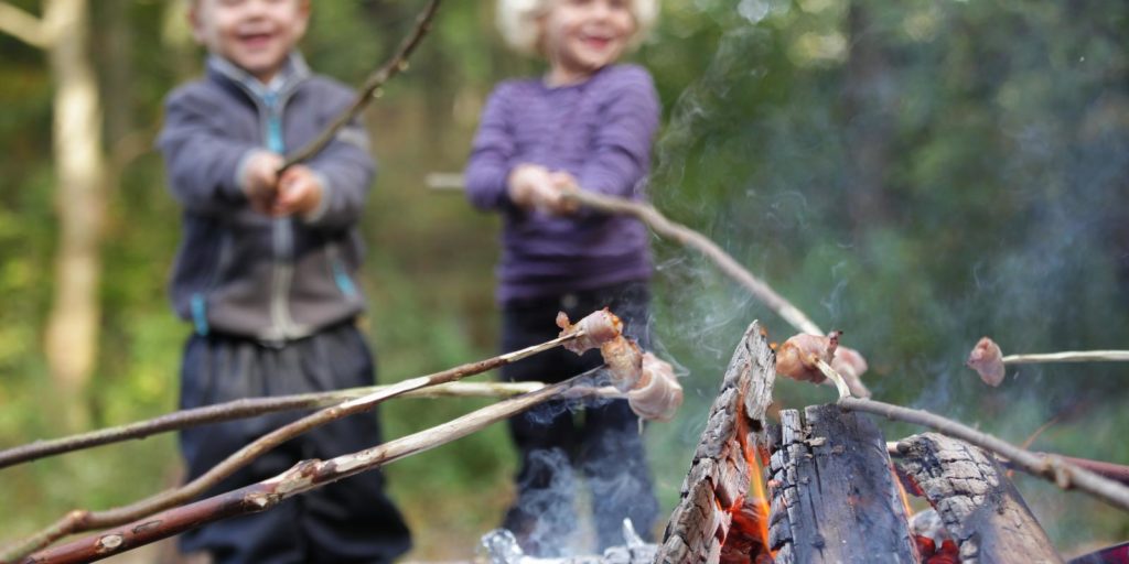Familie hygge med børnene